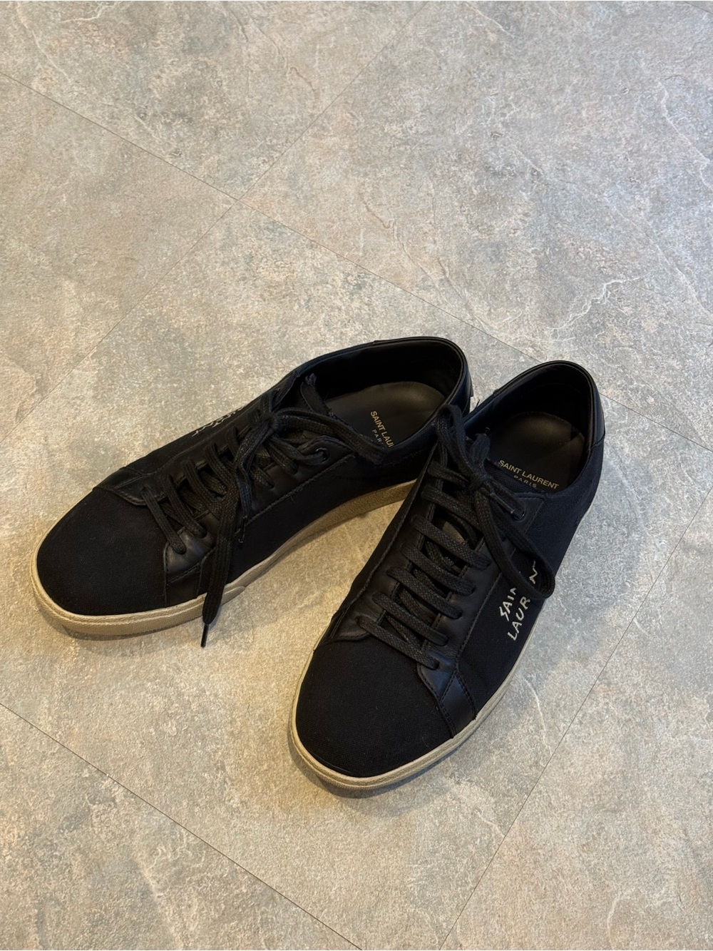 Saint Laurent Mens Court Classic SL/06 Distressed Embroidered Sneakers